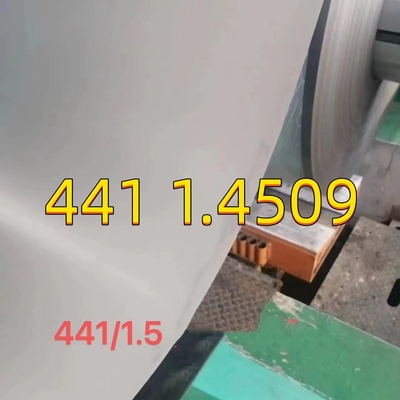 Aisi 441 1.4509 0,8 mm roestvrij staalplaat 2D Oppervlak 1220*2440 mm Voor de automobielindustrie