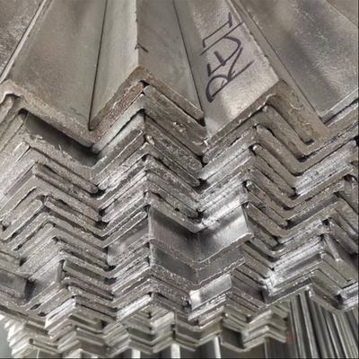 L-balk van koolstofstaal ASTM A36 Q235B Warm gegalvaniseerde staalhoekbalk 40*40*4*6000mm