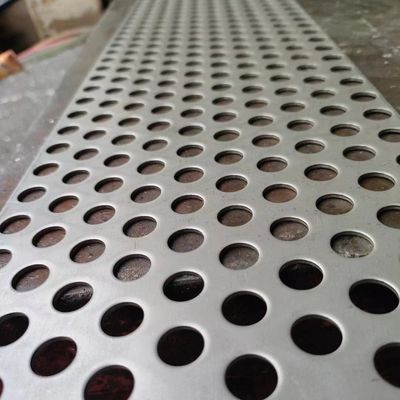 Geperforeerd 304 plaat Micron Hole 0,4 mmx1000 x 2000 mm roestvrij staalplaat met microperforatie