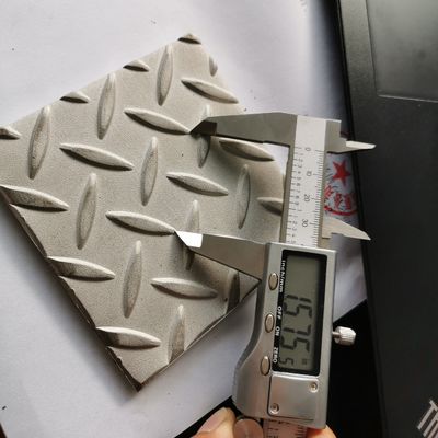 Roestvrije 304 Vastrap Geruite Plaat 5mm Gerolde de Vloerplaat van Astm A793